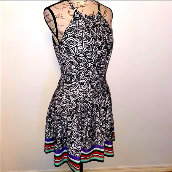 ❤️❤️Vince camuto fit & flare scuba halter dress❤️